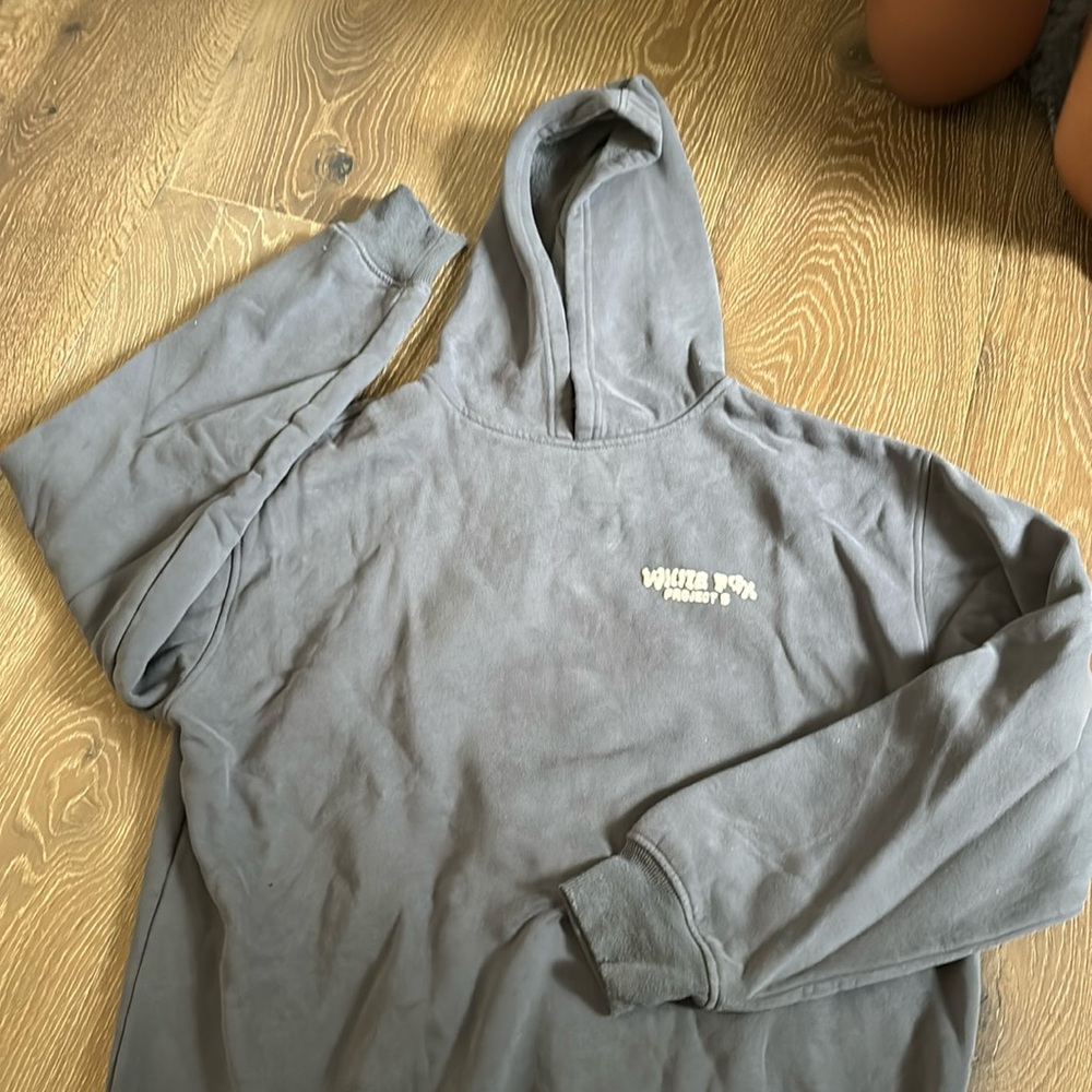 Never worn, no tag